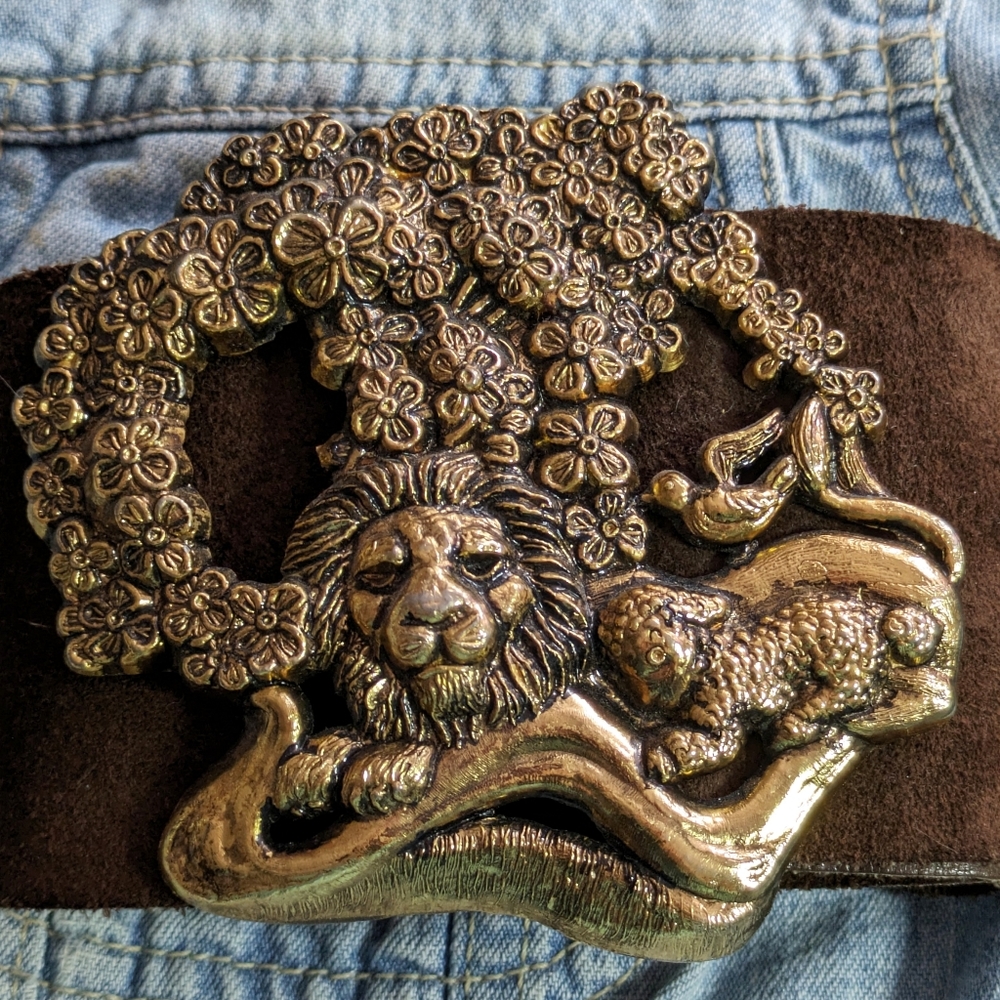 1971 Huge Lion Buckle leather belt by Buxton Vintage Statement piece